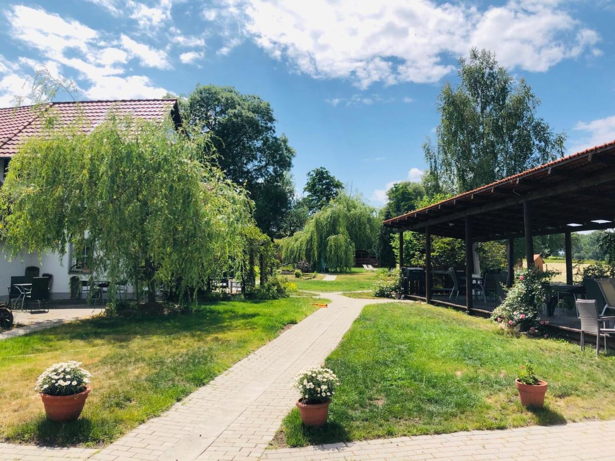 Hotel Weisse Muehle Breitenworbis Экстерьер фото