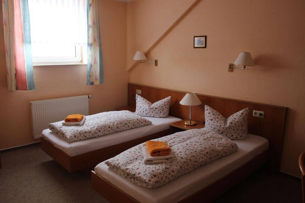 Hotel Weisse Muehle Breitenworbis Экстерьер фото